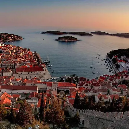 San Francis * Hvar Town
